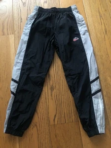 NIKE VINTAGE BLACK GREY WINDBREAKER MEDIUM TRACK PANT WOMENS TRACK SHELL BOTTOMS - Picture 1 of 19