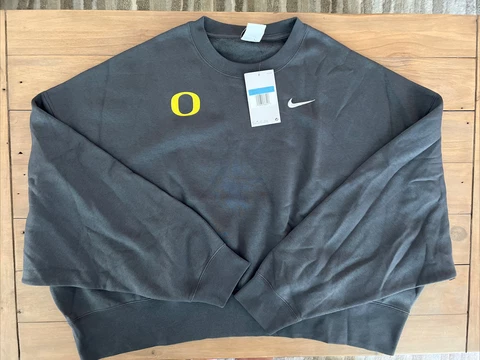 Nike Team Oregon Ducks Fleece Trend Crew Sweatshirt Women's Medium Gray DJ8525 Cover
