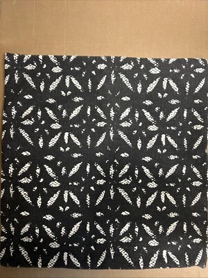 Capa de travesseiro DKNY Throw preta/creme - Imagem 1 de 4