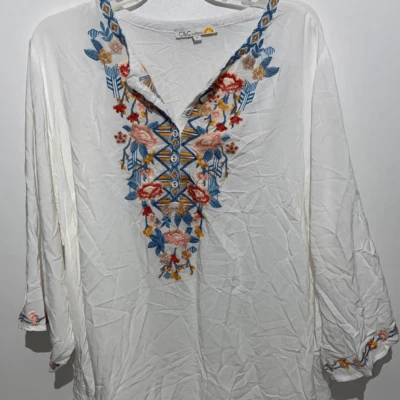 C&C California Women's Multicolor Embroidered Floral Half Button Blouse Size 1X - Image 1 of 4