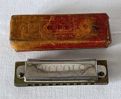 De colección Miniatura Hohner PICCOLO Armónica Boca Órgano Raro Estampado Llave H (B) Foto 1 de 4