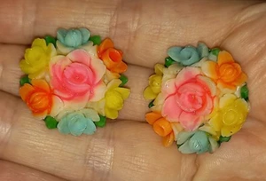 FLORAL Posy CLIP On EARRINGS Stunning GORGEOUS Fab 1950s 1960s BEAUTIFUL Vintage - Picture 1 of 20