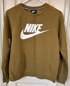 Nike Swoosh Womens Sm Green Long Sleeve Sweatshirt - Picture 1 of 5