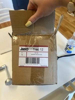 Transformador Juno Trac 12 MAGXFMR 1C 12AC BL Foto 1 de 3