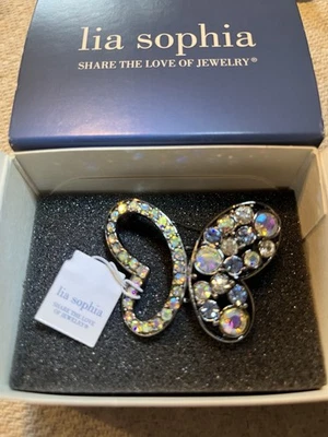 Broche de Colección Lia Sophia aurora borealis Mariposa Piedra Azul Nuevo con Etiquetas Firmado Coleccionista Foto 1 de 4