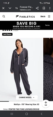 Nuevo XS Fabletics Forever Polar Con Capucha Una Pieza Mono Peltre Orquídea Leopardo Foto 1 de 4