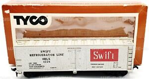 Tyco Swift Refrigerator Line 40' Reefer Car 4226 No. 329A HO Scale USED