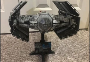 LEGO 10175 Star Wars Ultimate Collector Series Vader's TIE Advanced - Picture 1 of 2