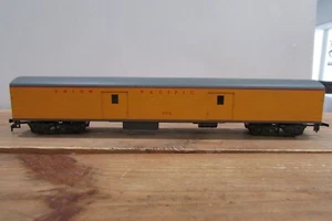 HO Scale Rivarossi Union Pacific Baggage Car #5715 C0397 - Picture 1 of 6