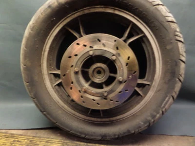 Suzuki GS650G 1982 llanta trasera equipamiento de neumáticos Foto 1 de 4