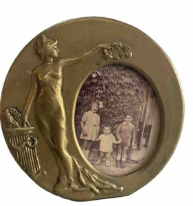 ART NOUVEAU Bronze Photo Holder Decor à Antique Femme Laurier's Crown - Picture 1 of 5