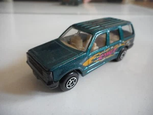 Maisto Ford Explorer in Green - Imagen 1 de 2