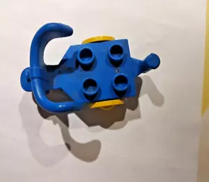 VINTAGE LEGO DUPLO VEHICLE BLUE TRIKE TRICYCLE SCOOTER - Picture 1 of 4