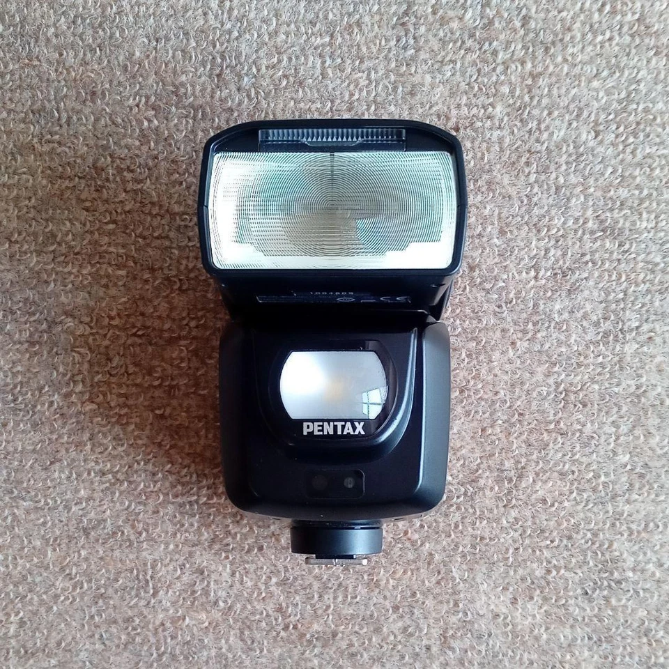 Pentax AF360FGZ II Flash for Pentax DSLR Camera Tested Working - Image 1 of 2
