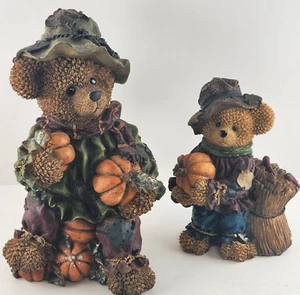 2 Resin Bären Sammeln Kürbisse No-Name Marke China 9,75" und 6,75" Figuren - Bild 1 von 14