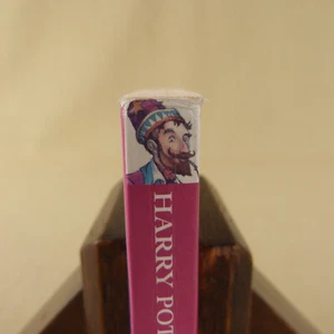 Harry Potter & The Philosopher's Stone Paperback Book Young Wizard Early Print - Picture 1 of 11