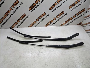 LAND ROVER FREELANDER 2 2.2 2008 FRONT WIPER ARM ARMS 2X 6H5217527AA 6H5217526BA - Picture 1 of 8