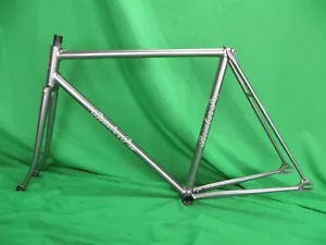 Bomber Pro NJS Keirin Frame Set Ingranaggio Fisso Singola Velocità Pista Spedizione Gratuita 52cm - Foto 1 di 18