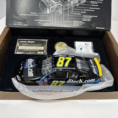 Kyle Busch 1/24 Ditech #87 autografiado equipo calibre 2003 Foto 1 de 4