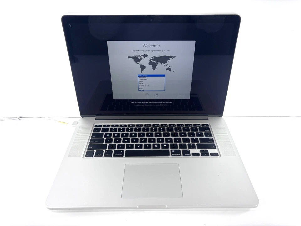 MacBook A1398 2013 - 15", 2,4 GHz i7, 8 GB de RAM, SSD de 256 GB Foto 1 de 4