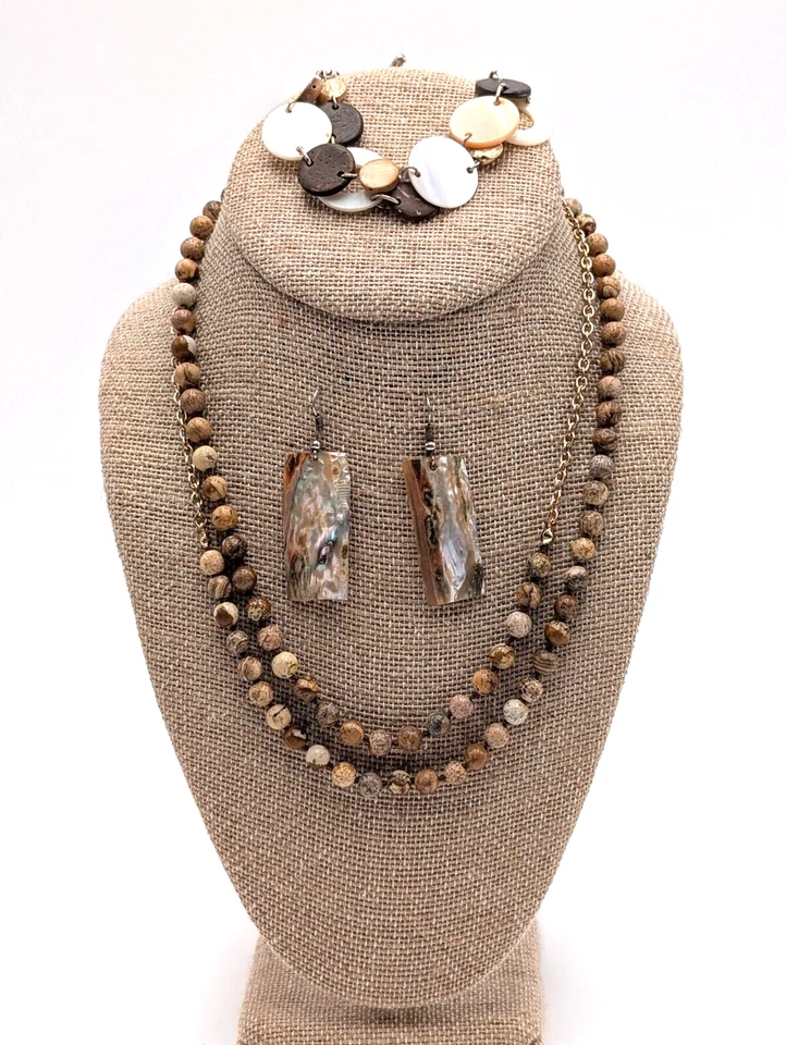 Delicado collar de cuentas anudadas a mano de piedra pequeña de 36" con aretes y pulsera de concha Foto 1 de 4