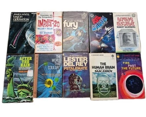 SCIENCE FICTION FANTASY LOT OF 10 PAPERBACK BOOKS Vntg MULTIPLE AUTHORS - Foto 1 di 4