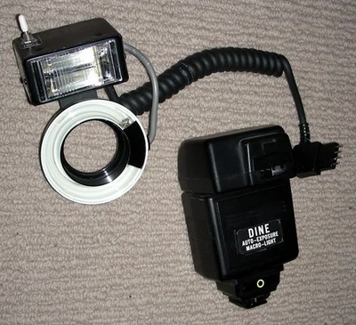 DINE Flash macro light ring & point auto-exposure for film camera hot shoe mount - Image 1 of 3