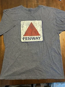 Fenway Park Boston Red Sox Citgo Sign Chowdaheadz Gray T- Shirt Men’s Sz Large - Picture 1 of 3
