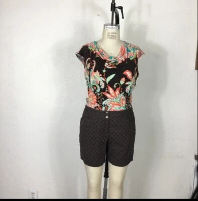 Shorts feminino White House Black Market tamanho 6 marrom renda de algodão - Imagem 1 de 4