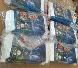 Brazil version 2015/2016 Topps UEFA Champions League Sticker Pack x50 - Picture 1 of 1