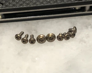 Tornillos de escala de pivote de oro translúcido y clip de bolsillo para Spyderco Smock C240CFP 9 piezas - Imagen 1 de 13