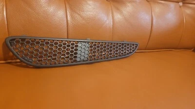 2004 2005 Pontiac Bonneville SLE GXP Lower Grille Insert Right Passenger Side - Image 1 of 4