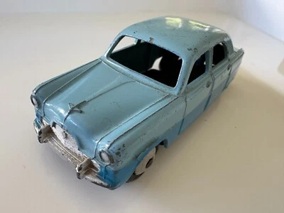 Dinky Toys 9.5cm Long Original Diecast 162 - Ford Zephyr Saloon - 2-Tone Blue - Image 1 of 4