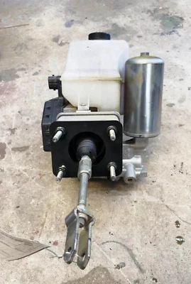 2012-2020 Nissan NV1500 NV2500 Hydraulic Power Brake Booster W/Master Cylinder Foto 1 de 4
