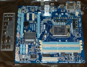 Gigabyte Technology GA-Z68M-D2H (rev. 1.0), LGA 1155, Intel Motherboard - Bild 1 von 4