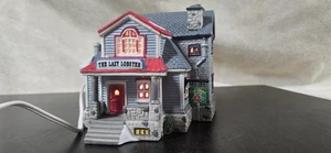 Lemax The Lazy Lobster Lighted Building Christmas Village 1997 with Light Cord - Picture 1 of 17