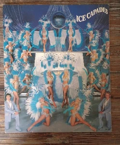 Vintage 1982 Ice Capades Program Book Featuring Smurfs Alive - Picture 1 of 8