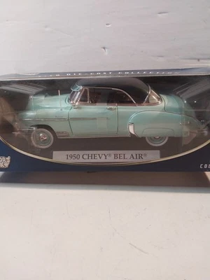 Motor Max 1/18 Scale diecast 73100 - 1950 Chevy Bel Air - Two Tone Green - Image 1 of 4