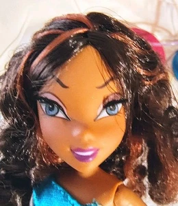 Bambola Rainbow Winx Club Singsational Layla - Foto 1 di 5