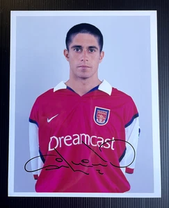 SILVINHO - FORMER ARSENAL FOOTBALLER - EXCELLENT SIGNED PHOTOGRAPH - Picture 1 of 1