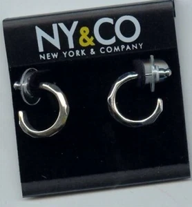 1 PAIR "NY & CO" SILVER FACETED LOOP EARRINGS  T191 - Picture 1 of 1