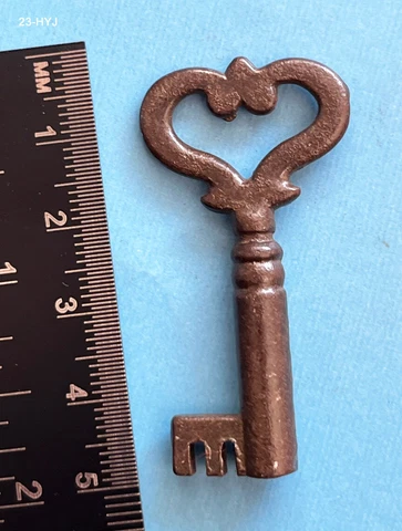 Skeleton Key w/ Heart Bow - More Exotic Antique Vintage Rare Barrel Keys Here! Cover