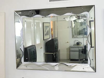 ENORME ESPEJO DE PARED ESTILO DRAPER DOROTHY REGENCIA HOLLYWOOD AÑOS 80 CAPRICHOSO 48"x36" Foto 1 de 4