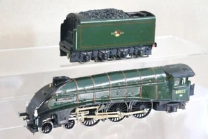 HORNBY DETAILED KIT BUILT BR 4-6-2 CLASS A4 LOCOMOTIVE 60022 MALLARD od - Picture 1 of 6