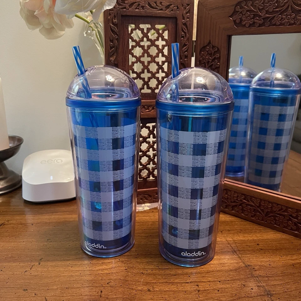 Juego de 2 vasos fuente Aladdin azul 16 OZ con pajita Foto 1 de 4