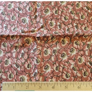 Jo-Ann Floral Fabric 44x45 Pink Poppies 100% Cotton Quilting Sewing Crafts - Picture 1 of 8
