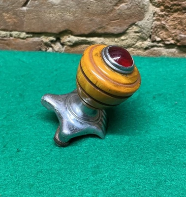 Original 1930’s JOMA Steering Wheel Spinner Bakelite Knob Red Glass Reflector - Image 1 of 4