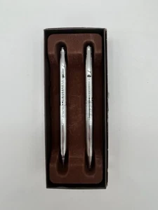 Elegante juego de bolígrafos y lápices mecánicos Sheaffer plateados de colección en caja hecho en EE. UU. - Imagen 1 de 10