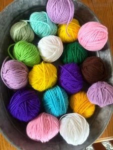 18-SCRAP YARN BALLS OF 4-PLY YARN 12 oz. Acrylic Granny Square Project New EC-6 - Picture 1 of 4