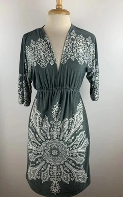 Vestido CRISTINA LOVE Empire Cintura Elástico Gris Medio Manga 3/4 Cuello en V Foto 1 de 4